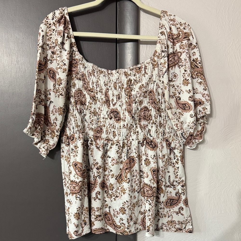 Square neck top